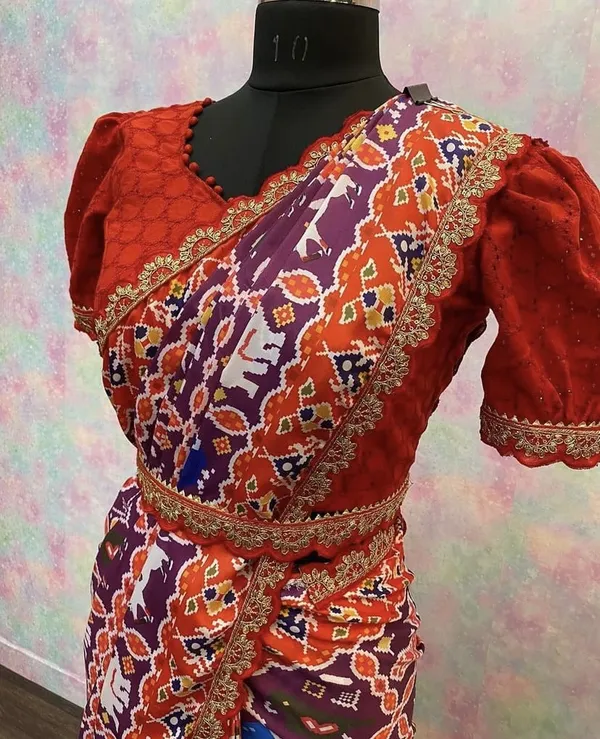 Digital_Print_Soft_Satin_Silk_Saree_(Wine),_With_Ready-Made_Blouse_With_Hip_Belt