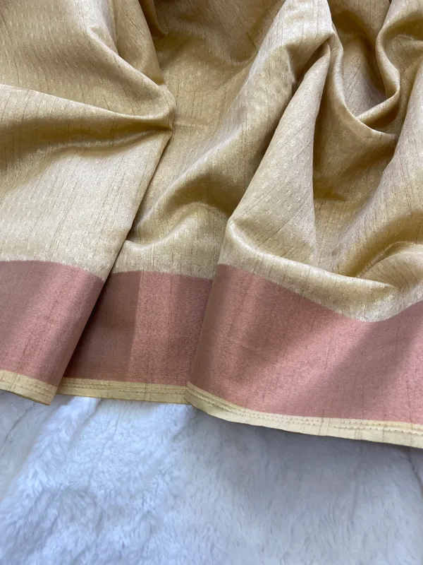 Veda_Cream_–_Sacred_Wedding_Special_|_Soft_Banarasi_Silk_Saree_with_Pallu_Sequence_Work,_Gold_Border_&_Running_Blouse_with_Tassels