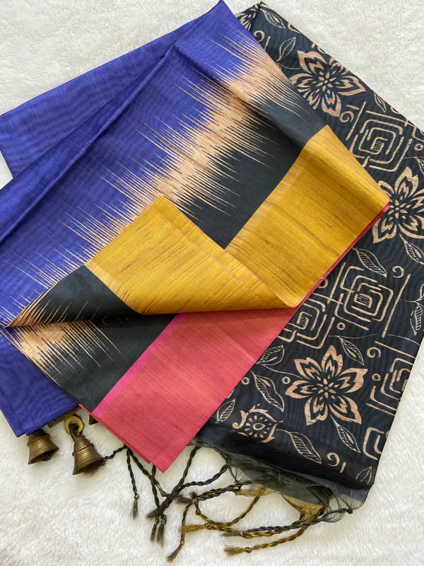 Mihika_Blue_–_Dew_Fresh_Navratri_Special_|_Soft_Tussar_Silk_Saree_with_Print,_Pallu_&_Contrast_Print_Blouse_with_Tassels