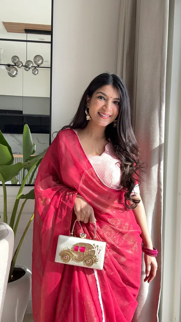 Satya_Pink_–_Truthful_Diwali_Special_|_Premium_Gold_Coin_Fabric_Saree_with_Pattern,_Stitched_Blouse_Design_&_Georgette_Blouse_Fabric_&_Piping_Work