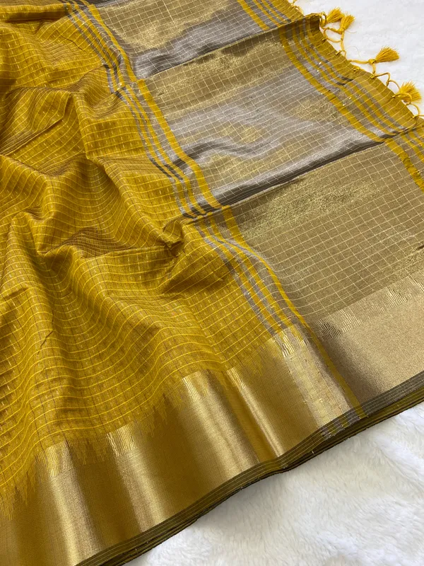 Sanavi_Yellow_–_Temple_Border_Wedding_Special_|_Maheshwari_Handloom_Zari_Checks_Silk_Saree_with_Zari_Weaving_&_Sequence_Work_Pallu,_Gold_Temple_Border