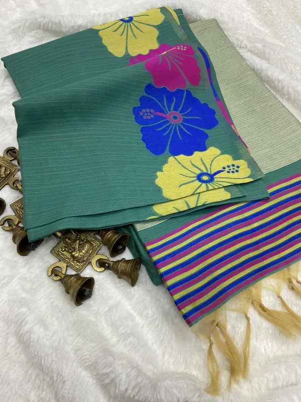 Megha_Rama_Green_–_Cloud_Soft_Wedding_Special_|_Handloom_Silk_Saree_with_Jawa_Flower_Woven_Pattern,_Thread_Woven_Stripe_&_Ghicha_Pallu