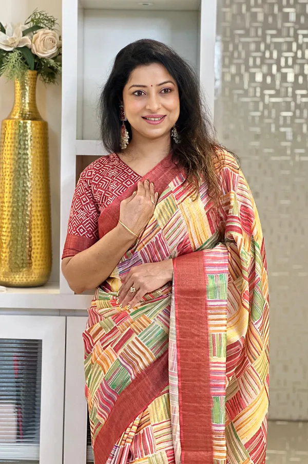 Omya_Maroon_–_Aesthetic_Edit_for_You_|_Soft_Tussar_Silk_Saree_with_Print,_Slub_Pattern_&_Print_Blouse_with_Tassels