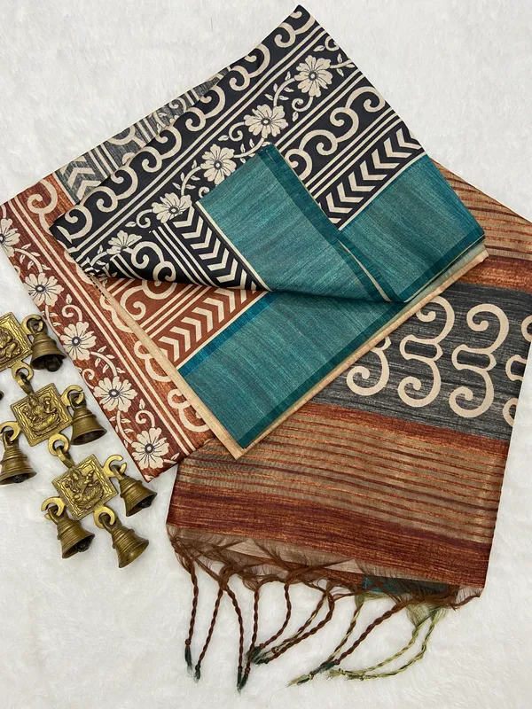 Mitali_Rama_Green_–_Navratri_Special_|_Soft_Tussar_Silk_Saree_with_Print,_Border_&_Contrast_Print_Blouse_with_Tassels