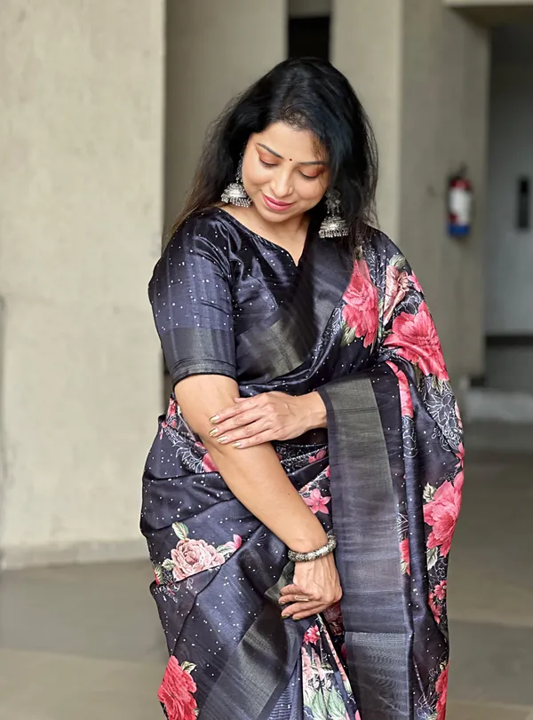 Tanisha_Black_–_Aesthetic_Edit_for_You_|_Soft_Tussar_Silk_Saree_with_Print,_Pallu_&_Zari_Border_&_Contrast_Print_Blouse_with_Tassels