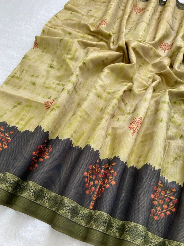 Tejal_Green_–_Radiant_Navratri_Special_|_Soft_Tussar_Silk_Saree_with_Print,_Pallu_&_Contrast_Print_Blouse_with_Tassels