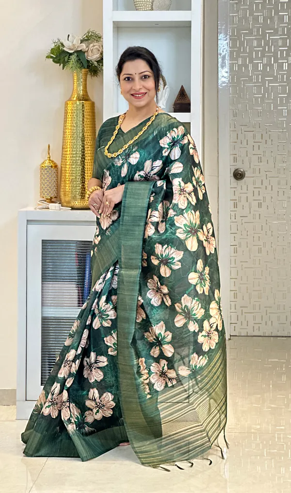 Gargi_Green_–_Wise_Navratri_Special_|_Soft_Tussar_Silk_Saree_with_Print,_Pallu_&_Zari_Border_&_Contrast_Print_Blouse_with_Tassels