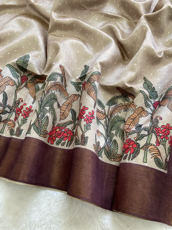 Soft_Tussar_Silk_sarees_with_Beautiful_Print_With_Attractive_Border_And_Contrast_Print_Blouse_With_Tassels