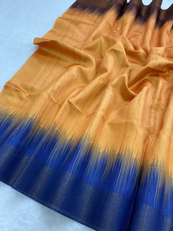 Soft_Tussar_Silk_sarees_with_Beautiful_Print_With_Attractive_Pallu_And_Contrast_Print_Blouse_With_Tassels