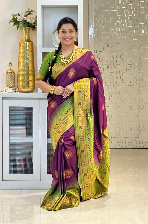 Premium_Soft_Banarasi_Silk_sarees_With_Beautiful_Weaving_Pattern_With_Attractive_Pallu_And_Border_With_Weaving__Blouse_With_Tassels