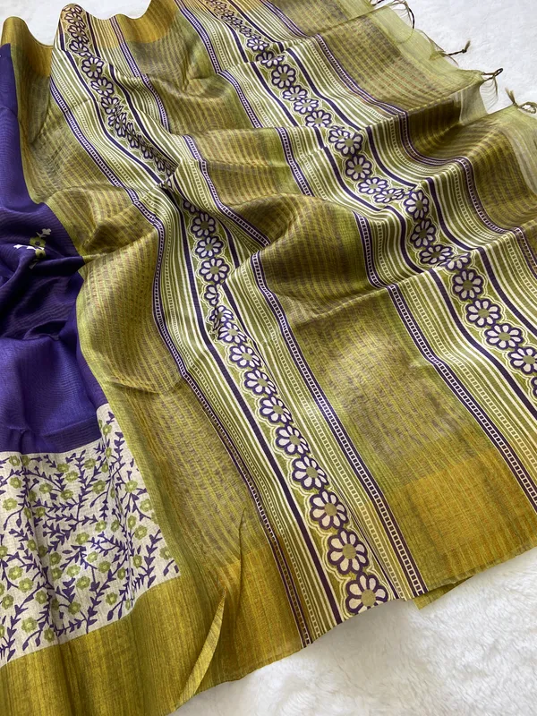 Soft_Tussar_Silk_sarees_with_Beautiful_Print_With_Attractive_Border_And_Contrast_Print_Blouse_With_Tassels