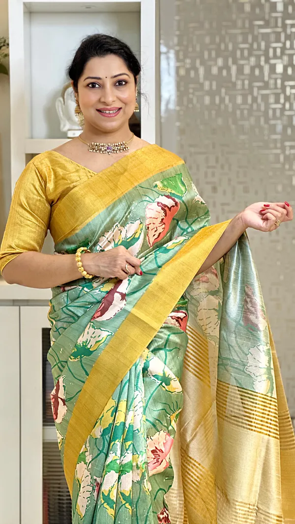 Anusha_Yellow_–_Zari_Line_Diwali_Special_|_Soft_Tussar_Silk_Saree_with_Print,_Zari_Line_Saree_&_Print_Blouse_with_Tassels
