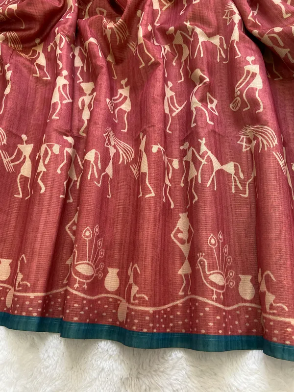 Ojasvi_Blue_–_Radiant_Navratri_Special_|_Soft_Tussar_Silk_Saree_with_Print,_Pallu_&_Contrast_Print_Blouse_with_Tassels