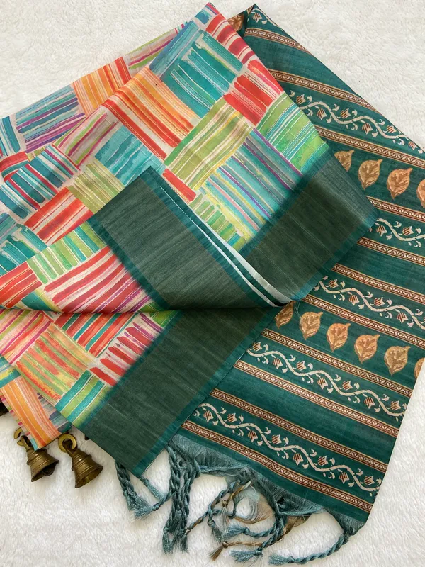 Omya_Rama_Green_–_Aesthetic_Edit_for_You_|_Soft_Tussar_Silk_Saree_with_Print,_Slub_Pattern_&_Print_Blouse_with_Tassels