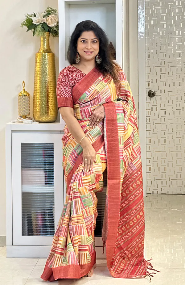 Omya_Maroon_–_Aesthetic_Edit_for_You_|_Soft_Tussar_Silk_Saree_with_Print,_Slub_Pattern_&_Print_Blouse_with_Tassels