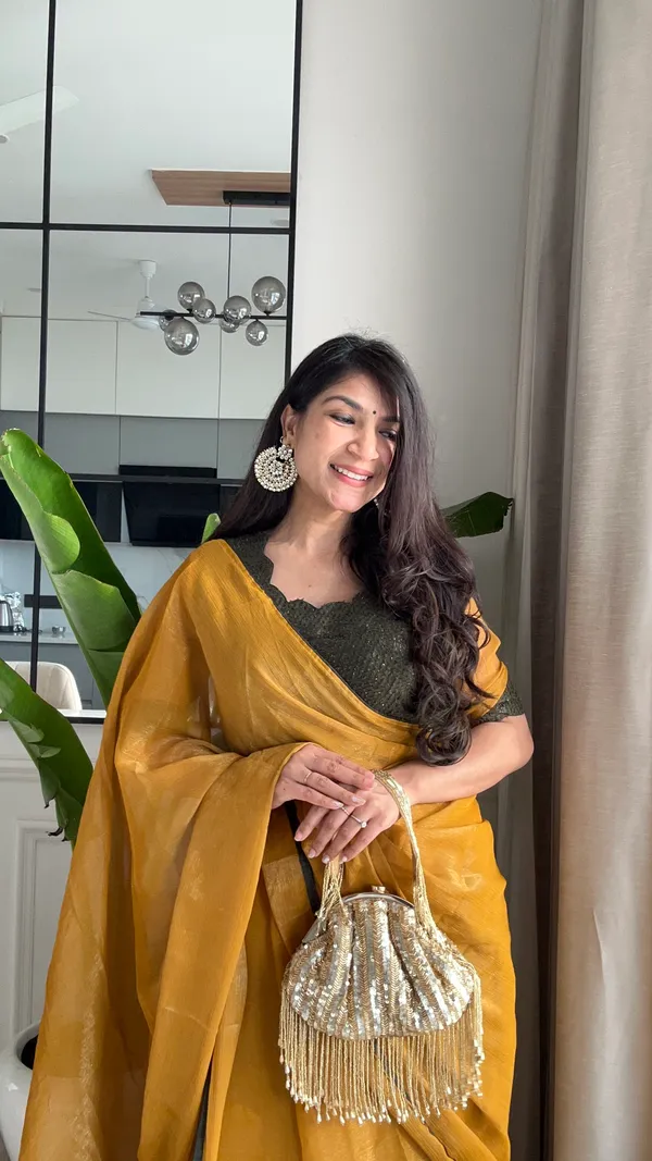 Satya_Yellow_–_Truthful_Diwali_Special_|_Premium_Gold_Coin_Fabric_Saree_with_Pattern,_Stitched_Blouse_Design_&_Georgette_Blouse_Fabric_&_Piping_Work