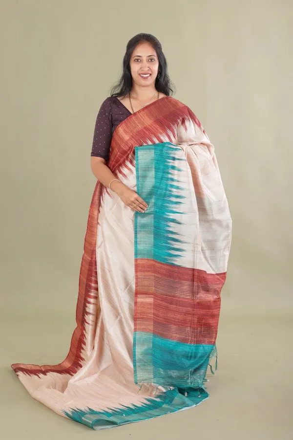 Soft_Tussar_Silk_sarees_with_Beautiful_Print_With_Attractive_Border_And_Contrast_Print_Blouse_With_Tassels_in_new_styles