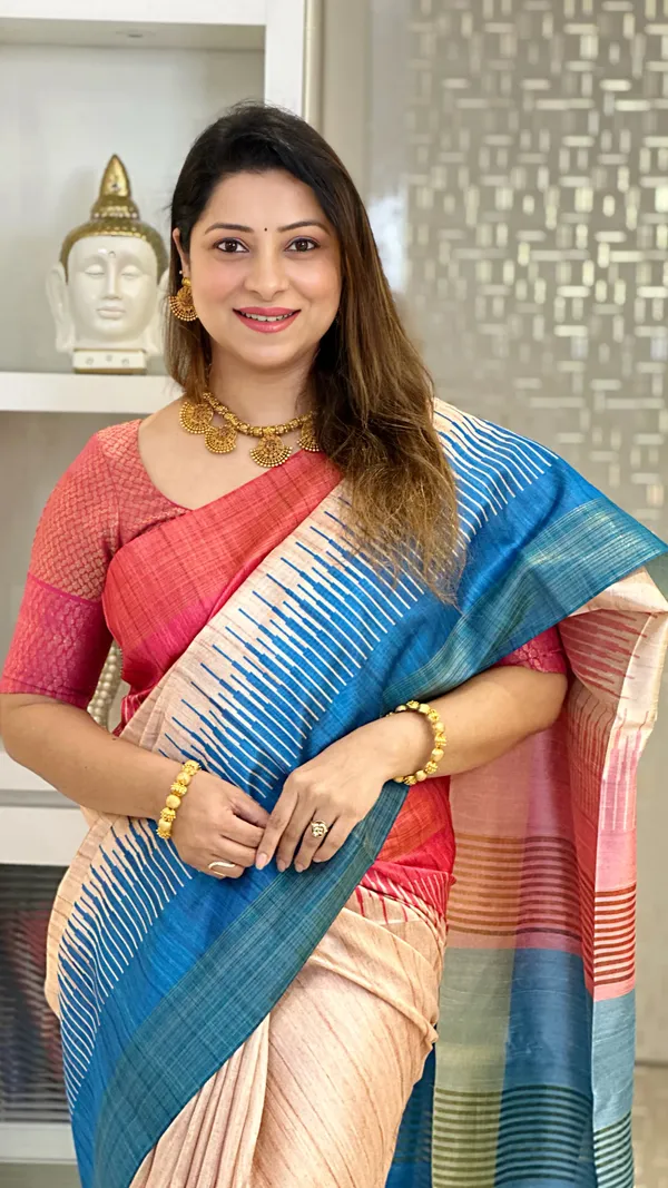 Soft_Tussar_Silk_sarees_with_Beautiful_Print_With_Attractive_Border_And_Contrast_Print_Blouse_With_Tassels_in_new_styles