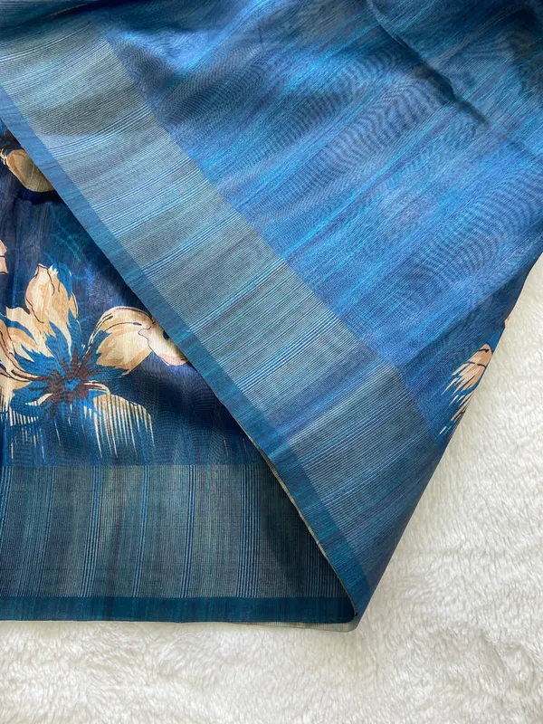 Soft_Tussar_Silk_sarees_with_Beautiful_Print_With_Attractive_Pallu_&_Zari_Border_And_Contrast_Print_Blouse_With_Tassels