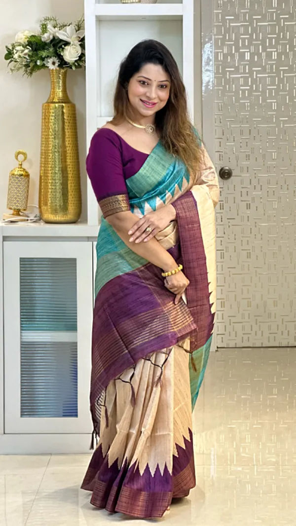 Temple_Tussar_2_Wine_–_Temple_Border_Diwali_Special_|_Soft_Tussar_Silk_Saree_with_Print,_Temple_Border_&_Contrast_Print_Blouse_with_Tassels