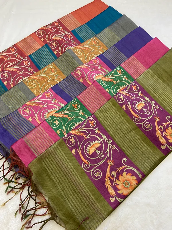 Rani_Rama_Green_–_Queenly_Navratri_Special_|_Soft_Tussar_Silk_Saree_with_Print,_Border_&_Contrast_Print_Blouse