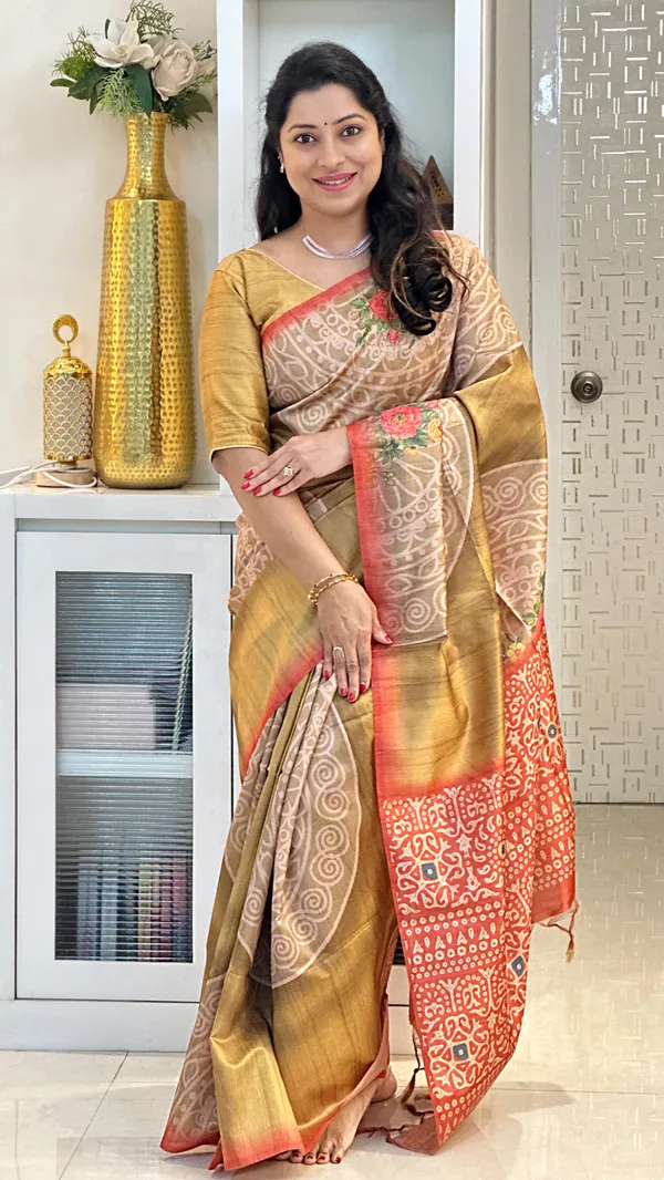Navi_Red_&_Mustard_–_Fresh_Diwali_Special_|_Soft_Tussar_Silk_Saree_with_Print,_Zari_Line_Saree_&_Print_Blouse_with_Tassels