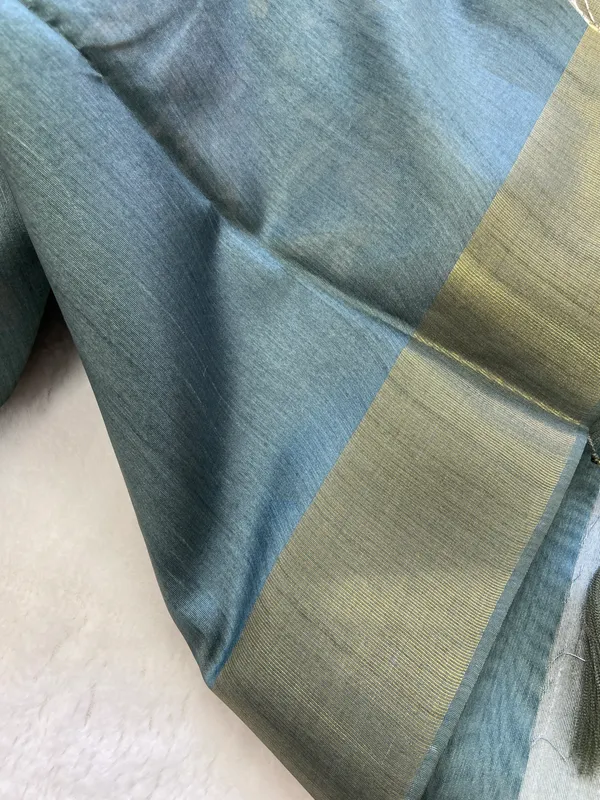 Lakshmi_Lunar_Green_–_Auspicious_Diwali_Special_|_Soft_Tussar_Silk_Saree_with_Print,_Border_&_Contrast_Print_Blouse_with_Tassels