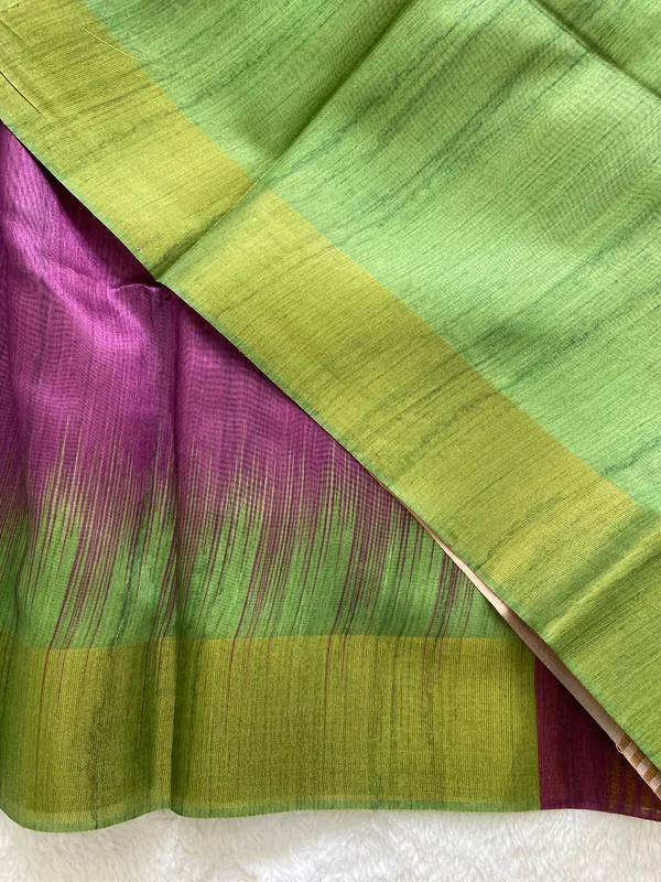 Binita_Green_&_Wine_–_Festive_Season_Special_|_Soft_Tussar_Silk_Saree_with_Print,_Pallu_&_Contrast_Print_Blouse_with_Tassels