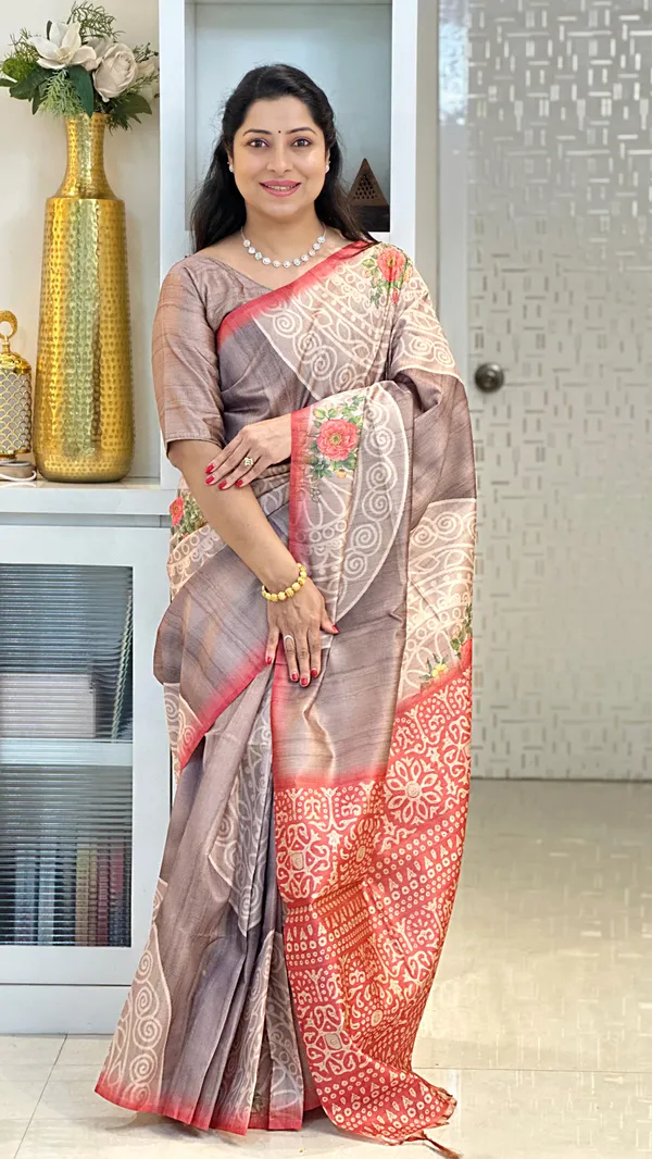 Soft_Tussar_Silk_sarees_with_Beautiful_Print_With_Attractive_Zari_Line_Saree_And_Print_Blouse_With_Tassels