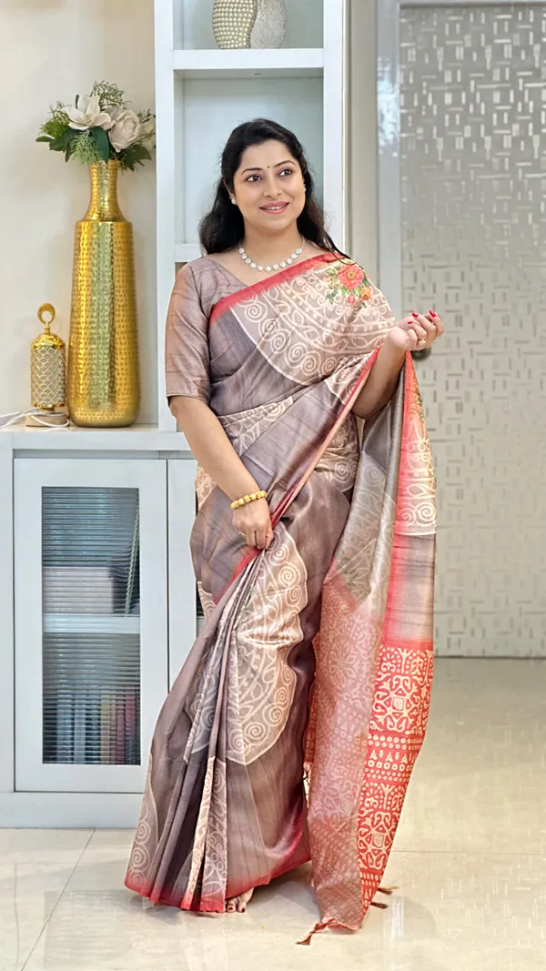 Soft_Tussar_Silk_sarees_with_Beautiful_Print_With_Attractive_Zari_Line_Saree_And_Print_Blouse_With_Tassels