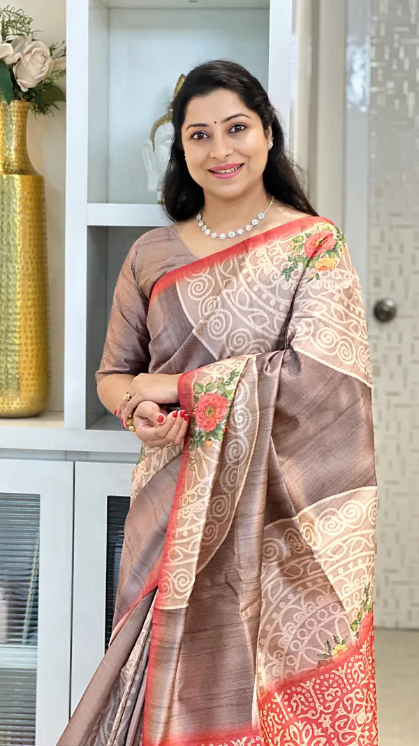 Soft_Tussar_Silk_sarees_with_Beautiful_Print_With_Attractive_Zari_Line_Saree_And_Print_Blouse_With_Tassels