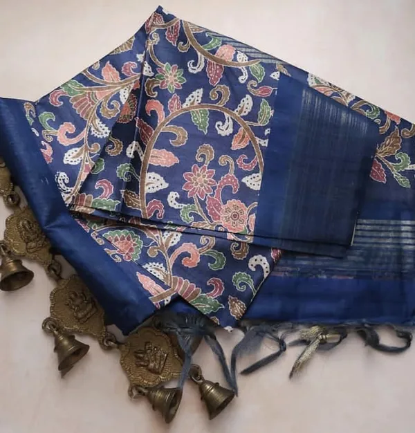 Januja_Blue_–_Navratri_Special_|_Soft_Tussar_Silk_Saree_with_Print,_Border_&_Contrast_Print_Blouse_with_Tassels