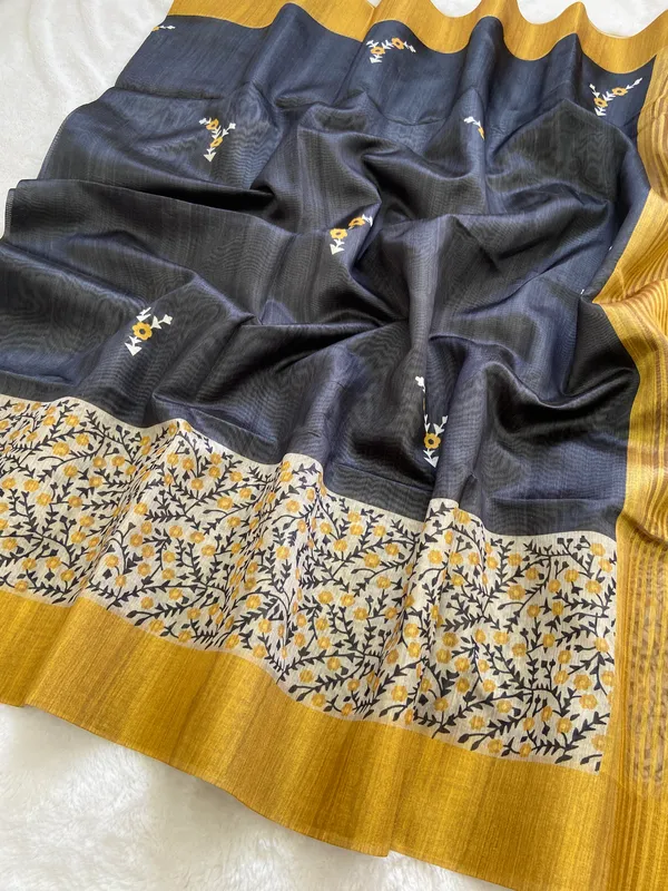 Soft_Tussar_Silk_sarees_with_Beautiful_Print_With_Attractive_Border_And_Contrast_Print_Blouse_With_Tassels