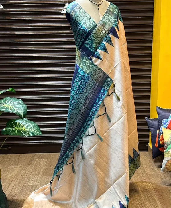 Amrita_Blue_–_Nectar_Navratri_Special_|_Soft_Tussar_Silk_Saree_with_Print,_Pallu_&_Contrast_Print_Blouse_with_Tassels
