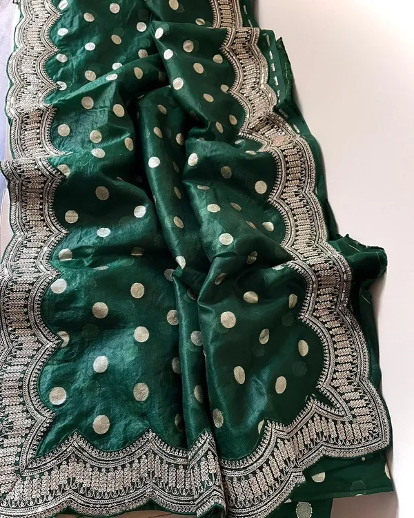 Dulhaniya_Green_–_Bridal_Wedding_Special_|_Kanchipuram_Weaving_Organza_&_Coding_Work_Saree