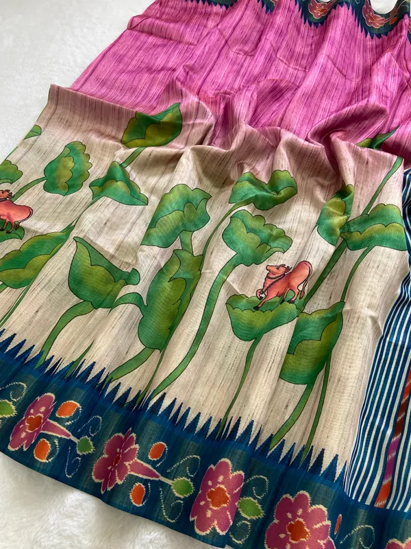 Soft_Tussar_Silk_sarees_with_Beautiful_Print_With_Attractive_Pallu_And_Contrast_Print_Blouse_With_Tassels
