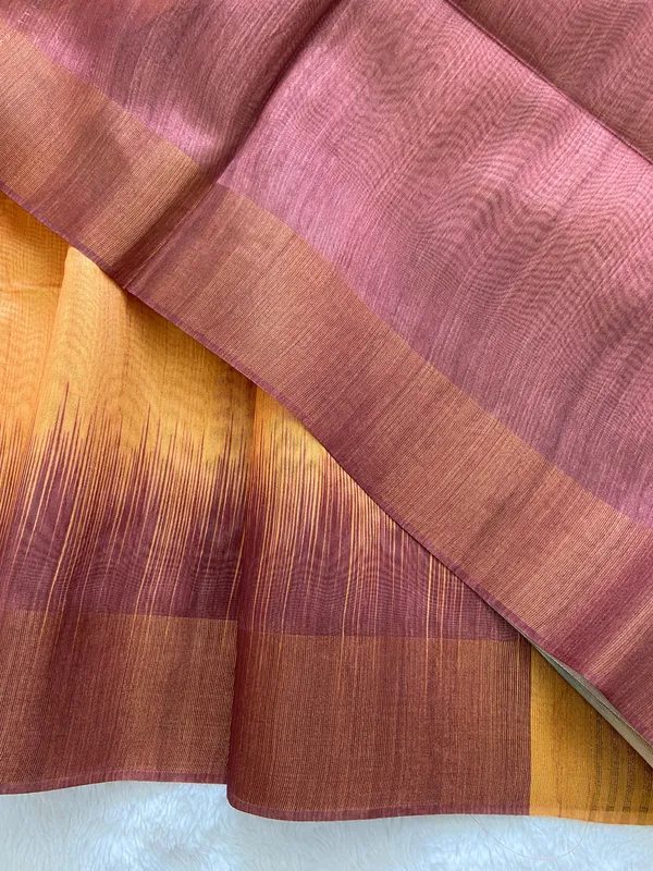 Soft_Tussar_Silk_sarees_with_Beautiful_Print_With_Attractive_Pallu_And_Contrast_Print_Blouse_With_Tassels