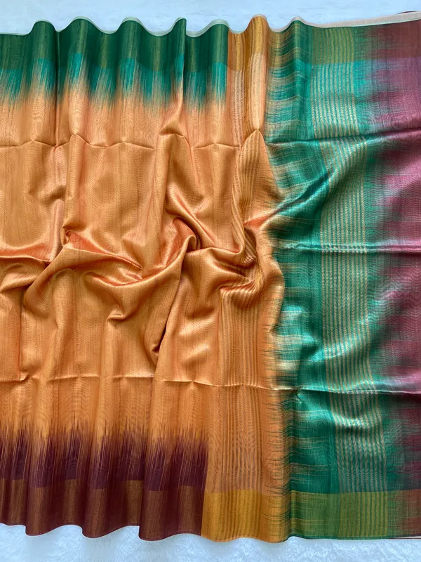 Soft_Tussar_Silk_sarees_with_Beautiful_Print_With_Attractive_Pallu_And_Contrast_Print_Blouse_With_Tassels