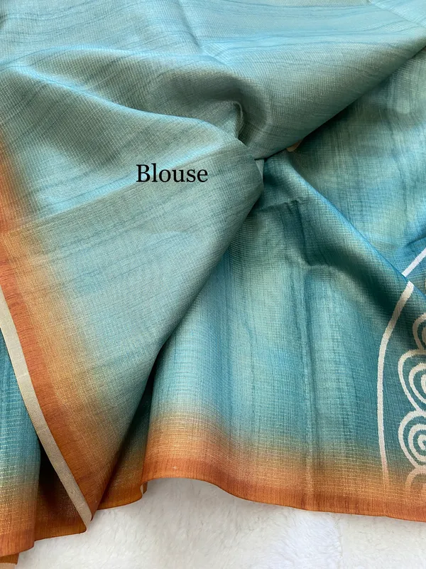 Soft_Tussar_Silk_sarees_with_Beautiful_Print_With_Attractive_Pallu_And_Contrast_Print_Blouse_With_Tassels