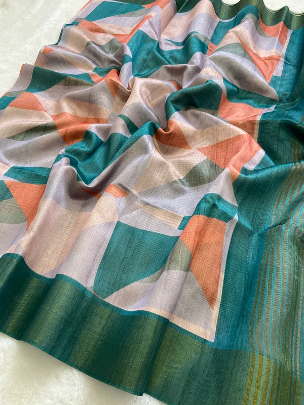Siya_Rama_Green_–_Zari_Line_Navratri_Special_|_Soft_Tussar_Silk_Saree_with_Print,_Zari_Line_Saree_&_Print_Blouse_with_Tassels