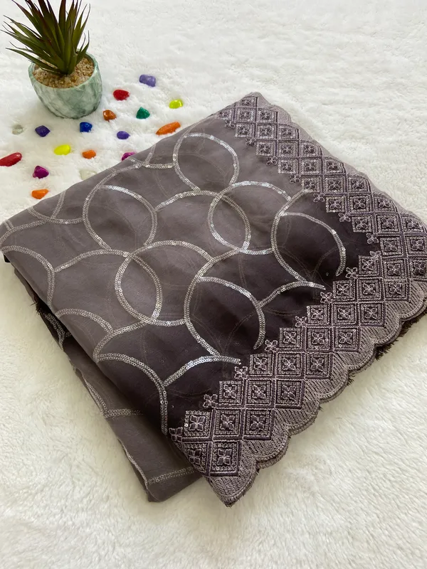 Amiya_Grey_–_Nectar_Diwali_Special_|_Shimmer_Sitara_Pending_Fabric_Saree_with_Embroidery_&_Sequence_Work,_Cutwork_Border_&_Heavy_Embroidery