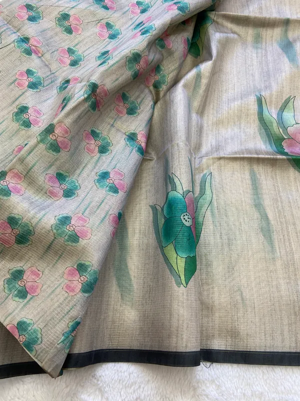 Madhuri_Black_&_Grey_–_Sweet_Aesthetic_Edit_for_You_|_Soft_Tussar_Silk_Saree_with_Print,_Pallu_&_Contrast_Print_Blouse_with_Tassels