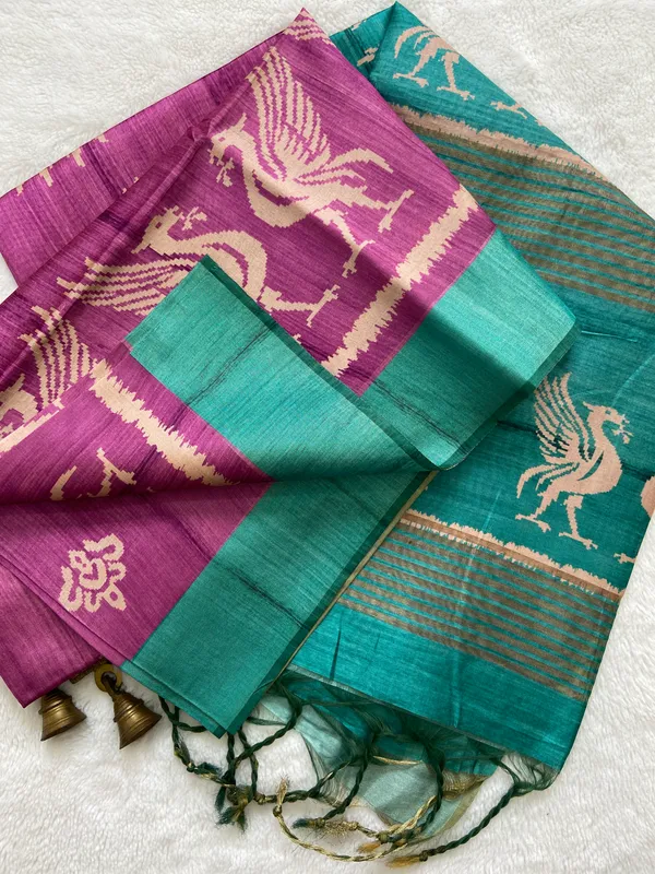 Saloni_Rama_Green_–_Navratri_Special_|_Soft_Tussar_Silk_Saree_with_Print,_Pallu_&_Contrast_Print_Blouse_with_Tassels