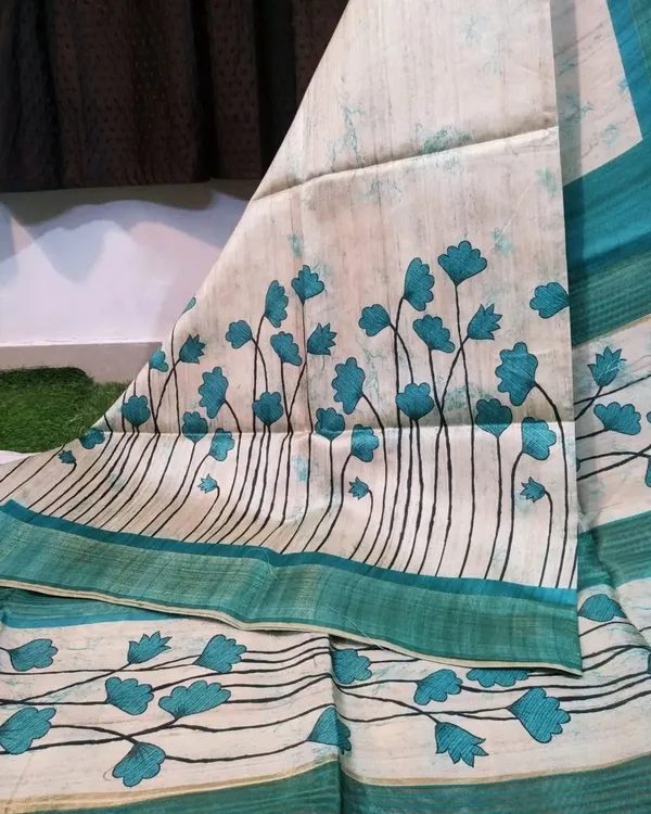Tripti_Rama_Green_–_Navratri_Special_|_Soft_Tussar_Silk_Saree_with_Blouse_Piece
