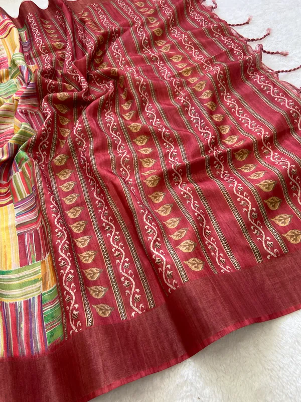 Omya_Maroon_–_Aesthetic_Edit_for_You_|_Soft_Tussar_Silk_Saree_with_Print,_Slub_Pattern_&_Print_Blouse_with_Tassels