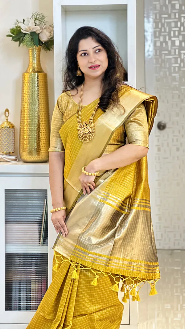 Sanavi_Yellow_–_Temple_Border_Wedding_Special_|_Maheshwari_Handloom_Zari_Checks_Silk_Saree_with_Zari_Weaving_&_Sequence_Work_Pallu,_Gold_Temple_Border