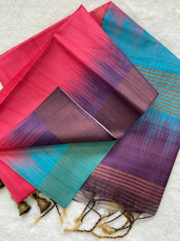 Binita_Wine_&_Pink_–_Diwali_Special_|_Soft_Tussar_Silk_Saree_with_Print,_Pallu_&_Contrast_Print_Blouse_with_Tassels