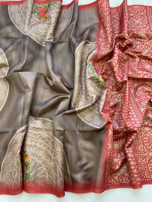 Soft_Tussar_Silk_sarees_with_Beautiful_Print_With_Attractive_Pallu_And_Contrast_Print_Blouse_With_Tassels
