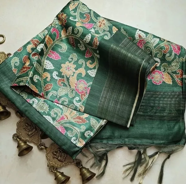 Januja_Green_–_Navratri_Special_|_Soft_Tussar_Silk_Saree_with_Print,_Border_&_Contrast_Print_Blouse_with_Tassels
