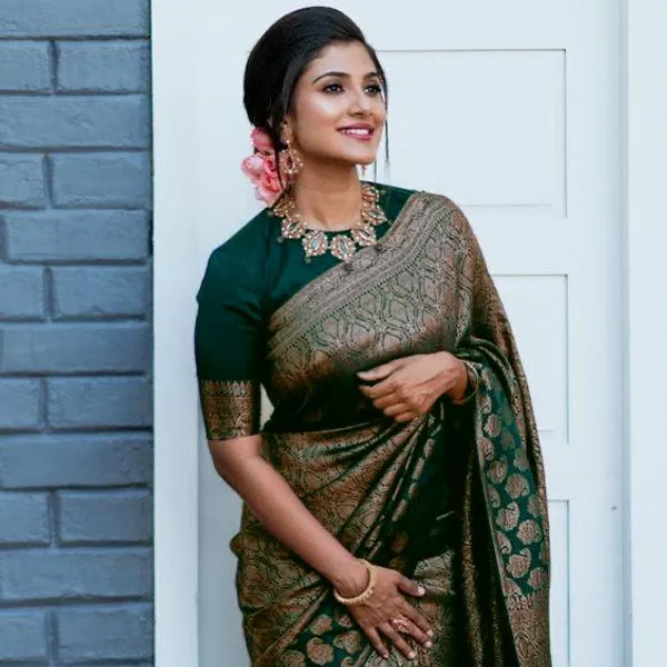 Green_Soft_Silk_Saree_With_Blouse_Piece